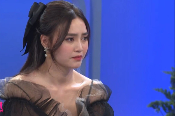 Ngọc nữ màn ảnh Việt từng gây sốt trong 'Cánh đồng bất tận' mắc ung thư, giờ cuộc sống thay đổi ra sao?- Ảnh 4.