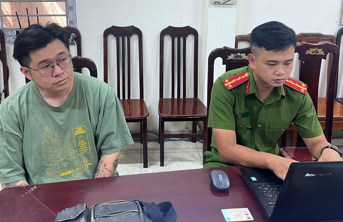 z6891864433144 2b30b71414ef7285d51c40bbf806959c 8898 3381.jpg