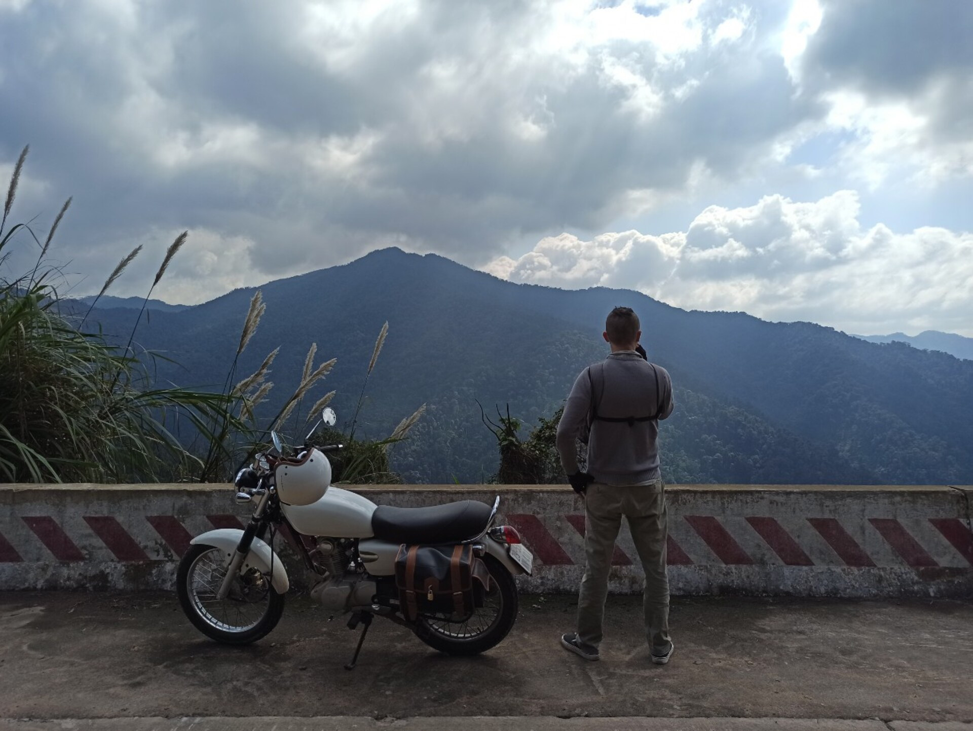 Đường Hồ Chí Minh Tây   Quảng Bình2.jpg