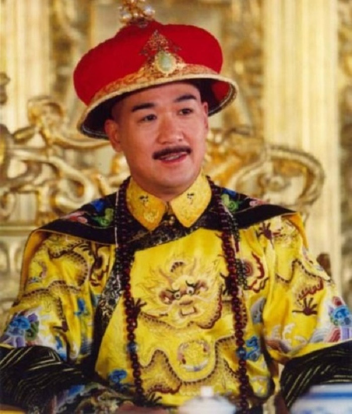 Trương Quốc Lập đóng vai Càn Long trong phim