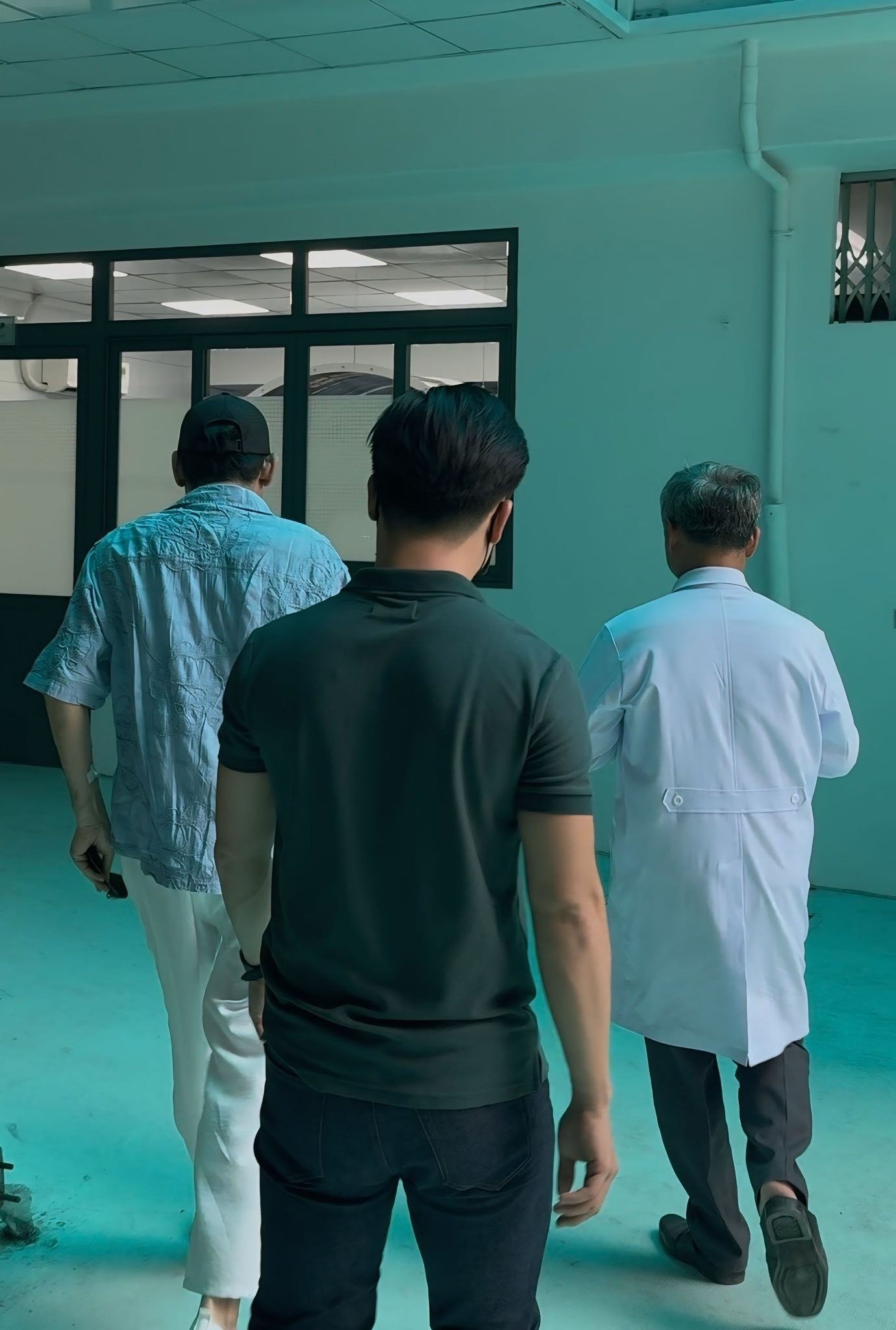 Diễn viên Huỳnh Anh Tuấn lộ diện sau đột quỵ, nhận nhiều lời chúc- Ảnh 3.