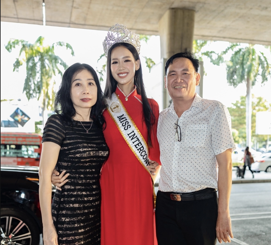 Gia thế nàng hậu quê Cần Thơ thi Miss World: Bố là đại tá, mẹ bác sĩ- Ảnh 5.