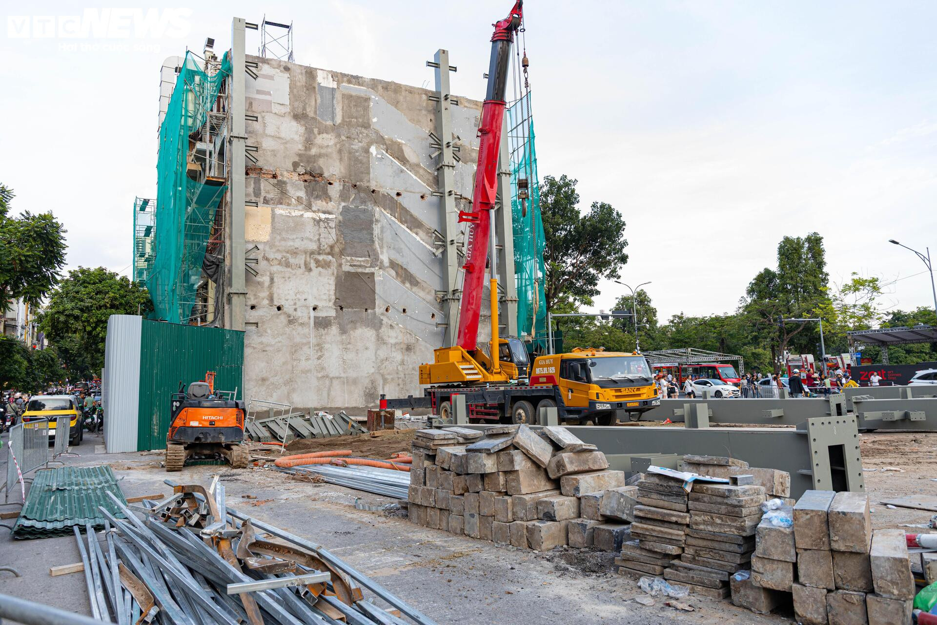 Hiện trạng quảng trường Đông Kinh - Nghĩa Thục sau khi phá dỡ toà 'Hàm cá mập' - 4