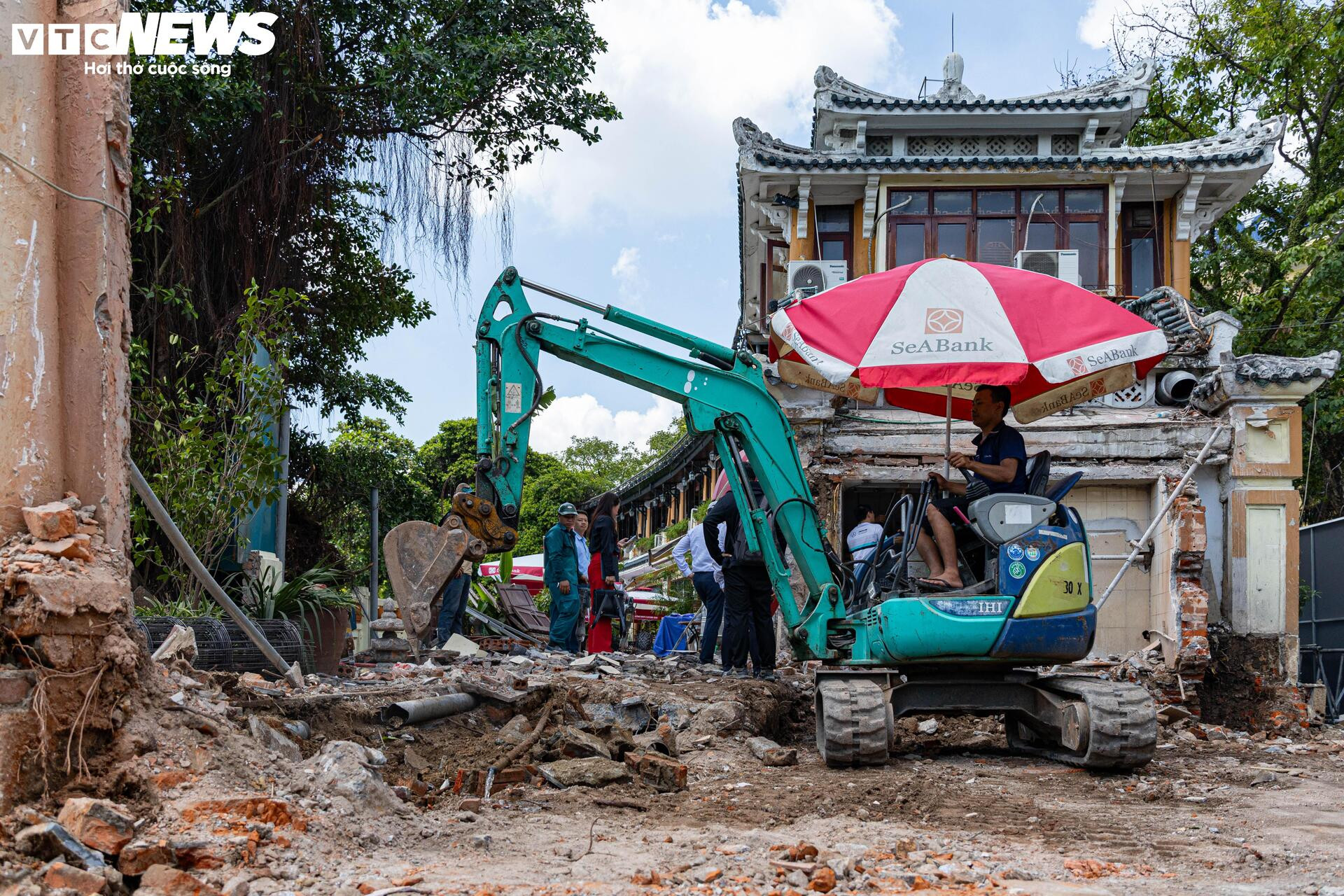 Hiện trạng quảng trường Đông Kinh - Nghĩa Thục sau khi phá dỡ toà 'Hàm cá mập' - 15