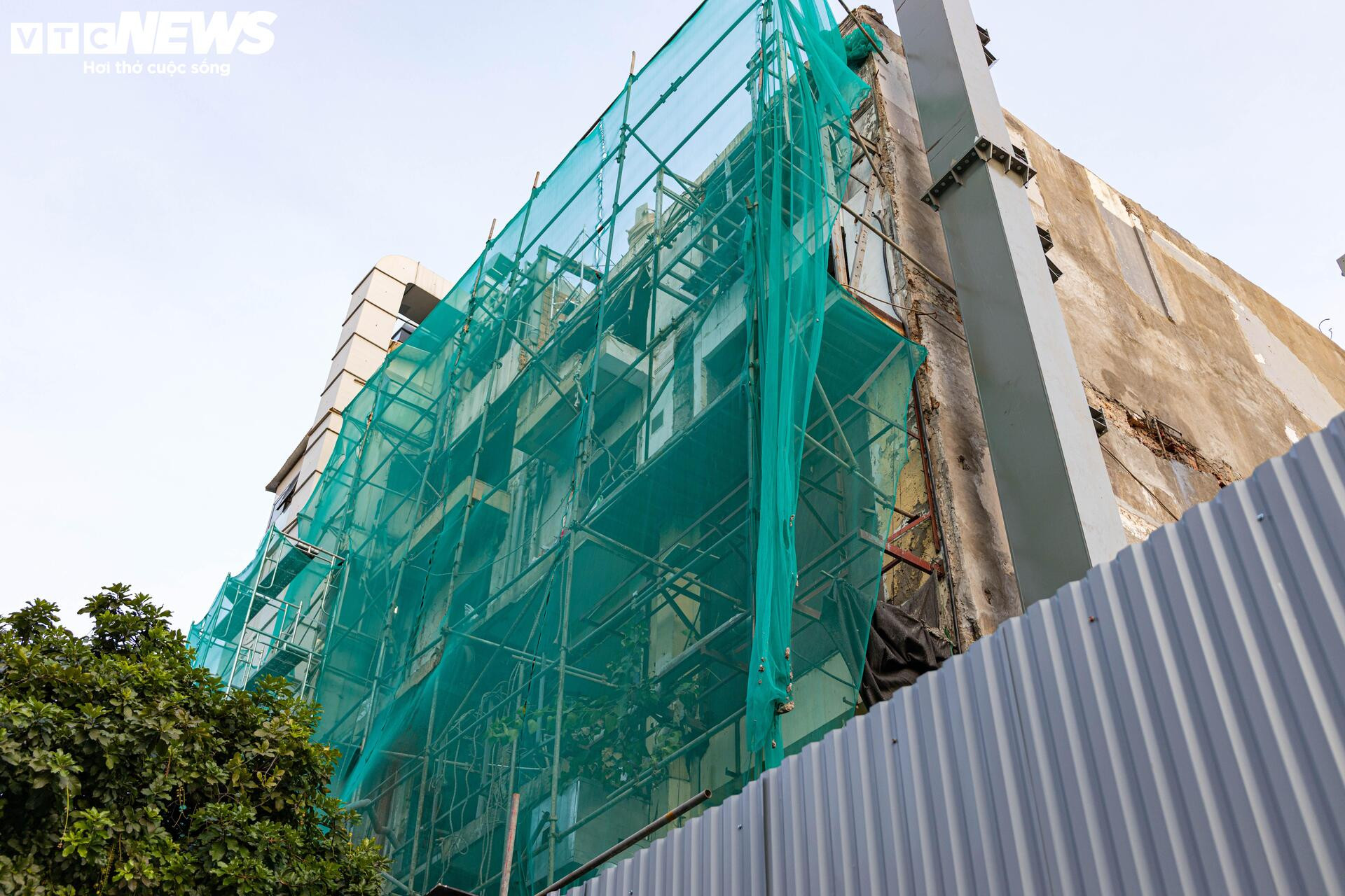 Hiện trạng quảng trường Đông Kinh - Nghĩa Thục sau khi phá dỡ toà 'Hàm cá mập' - 12