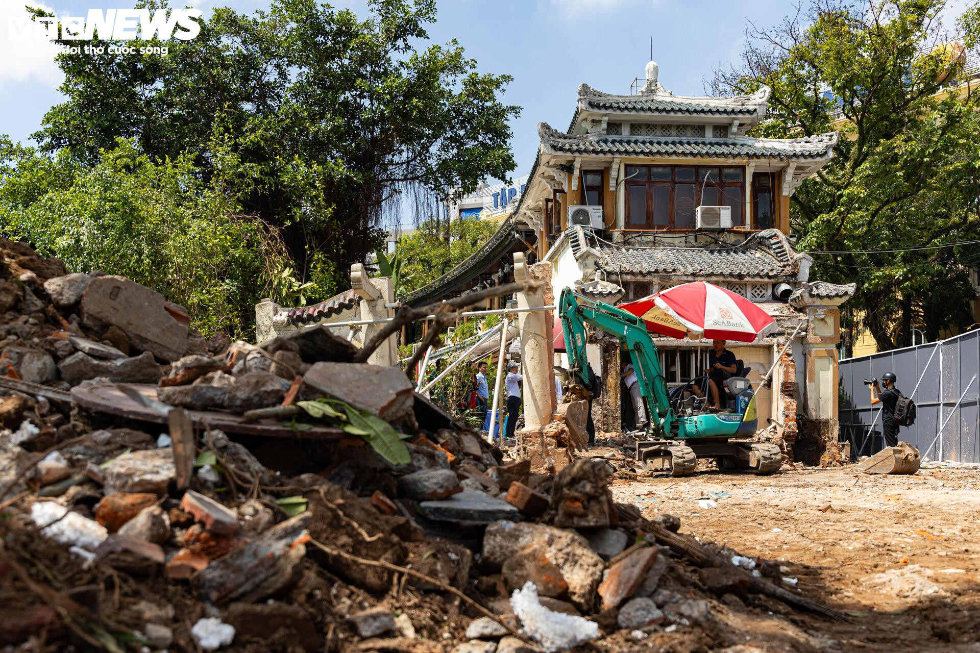 Hiện trạng quảng trường Đông Kinh - Nghĩa Thục sau khi phá dỡ toà 'Hàm cá mập' - 13