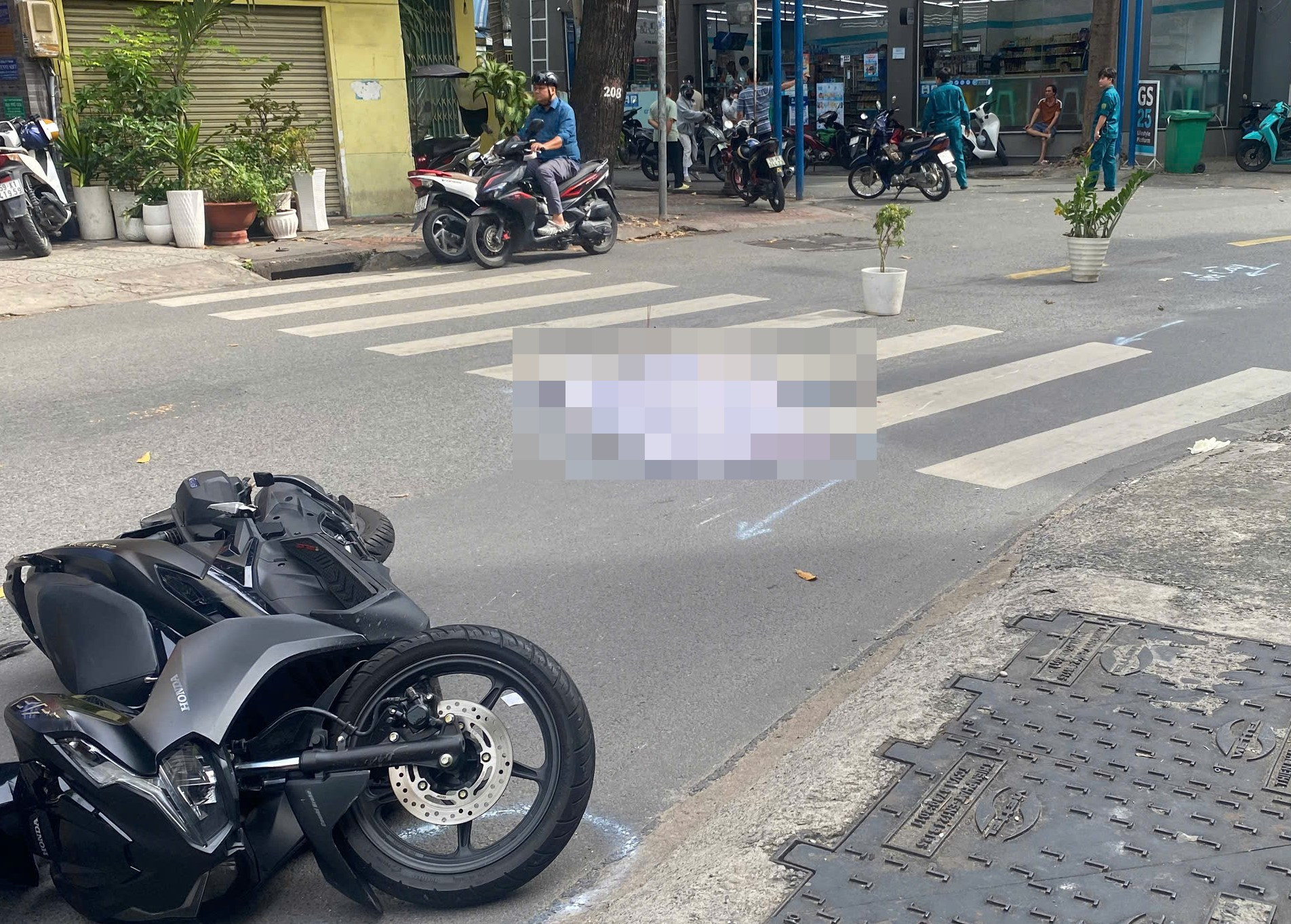 z6901601709725_43dd3c77bddcf927f64c829c00c80190 (1).jpg