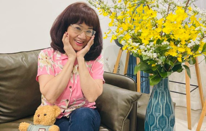 'Cô đào ngậm kẹo' làm mẹ đơn thân ở tuổi 21, U70 hạnh phúc bên chồng Việt kiều - 4