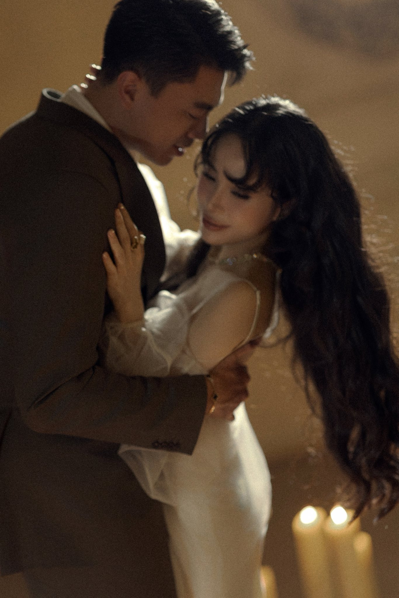 Hôn nhân 12 năm ngọt ngào của ca nương Kiều Anh và chồng đại gia