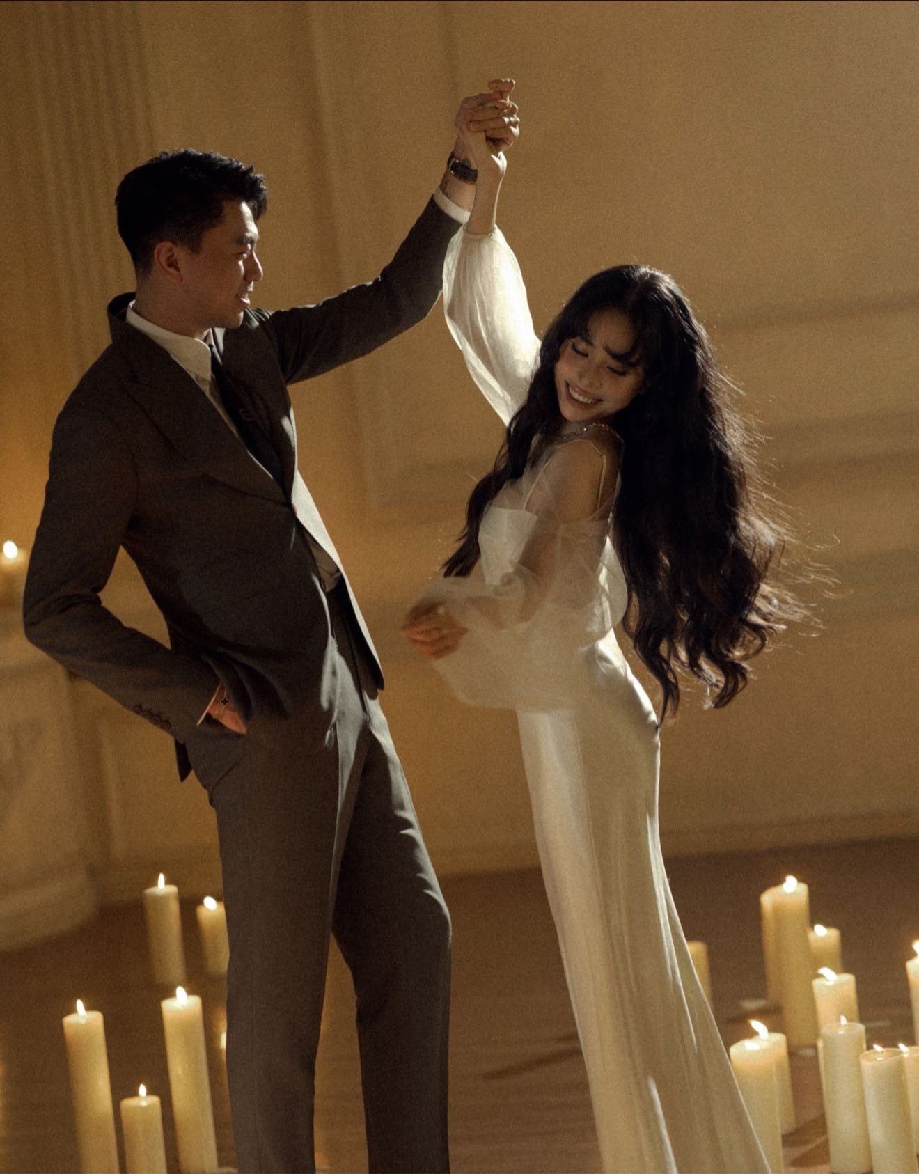 Hôn nhân 12 năm ngọt ngào của ca nương Kiều Anh và chồng đại gia