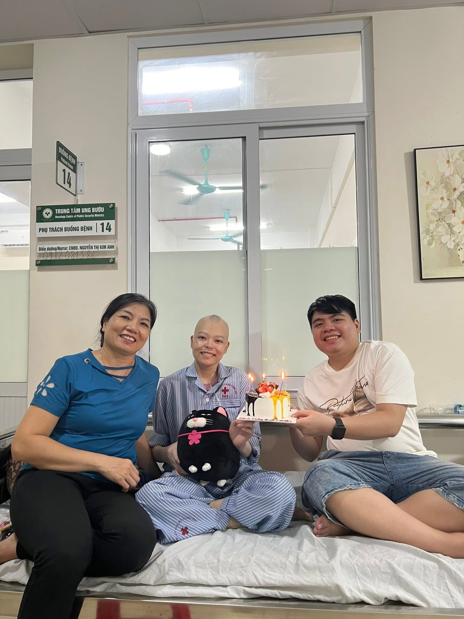 Người mẹ 32 tuổi bị ung thư vú giai đoạn cuối: Hồi chuông cảnh tỉnh cho phụ nữ trẻ- Ảnh 2.