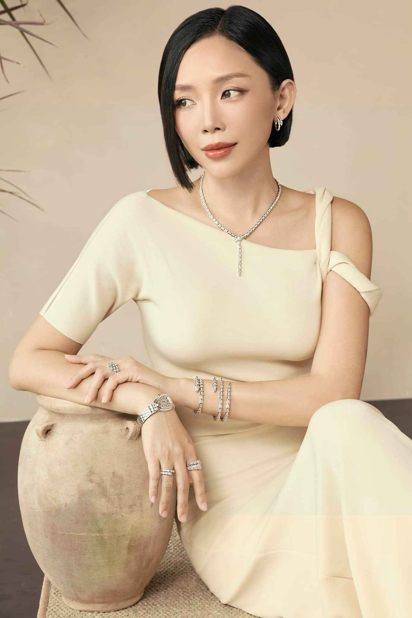 Tóc Tiên lại gây tranh cãi