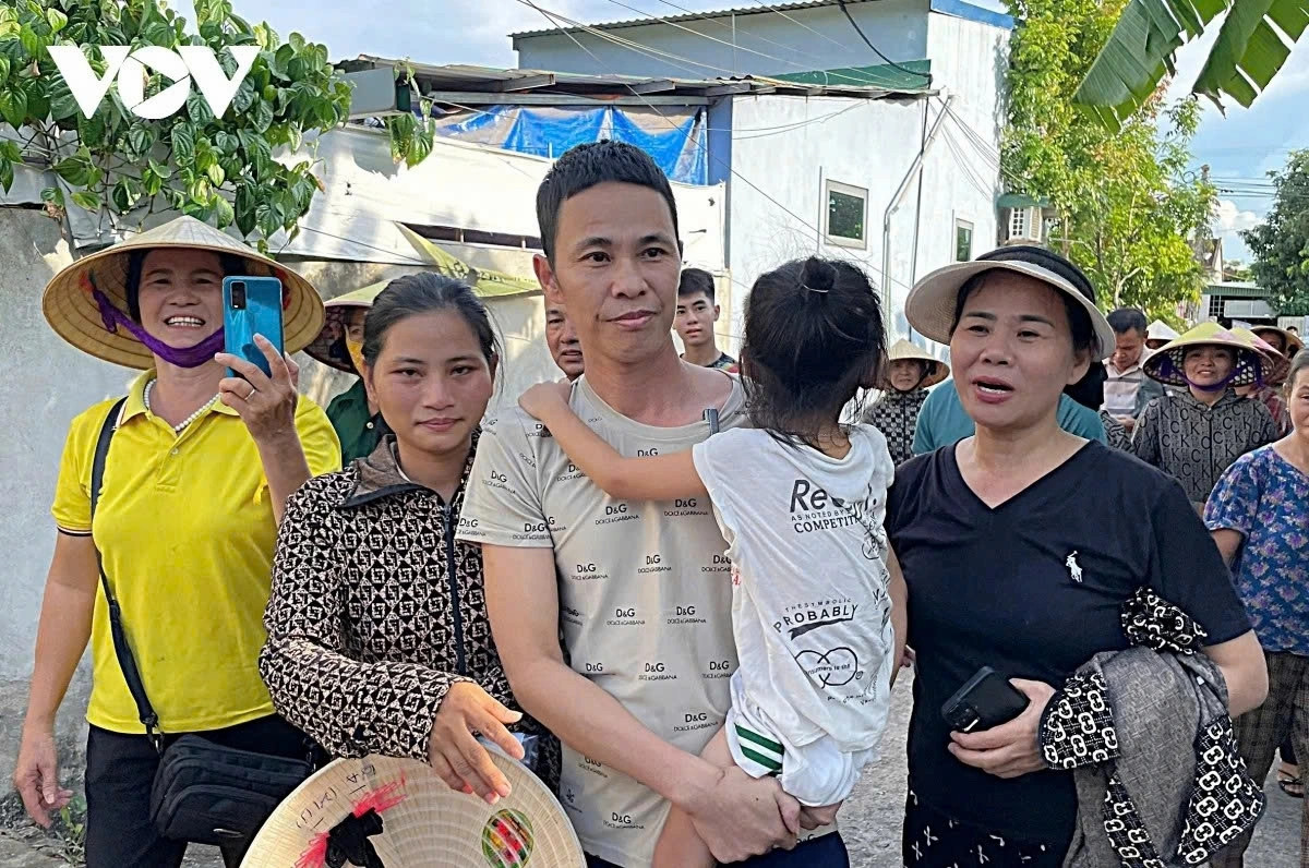 vu an ga loi trang chua ro danh tinh nguoi bit khau trang, chuyen tien mua ga hinh anh 2