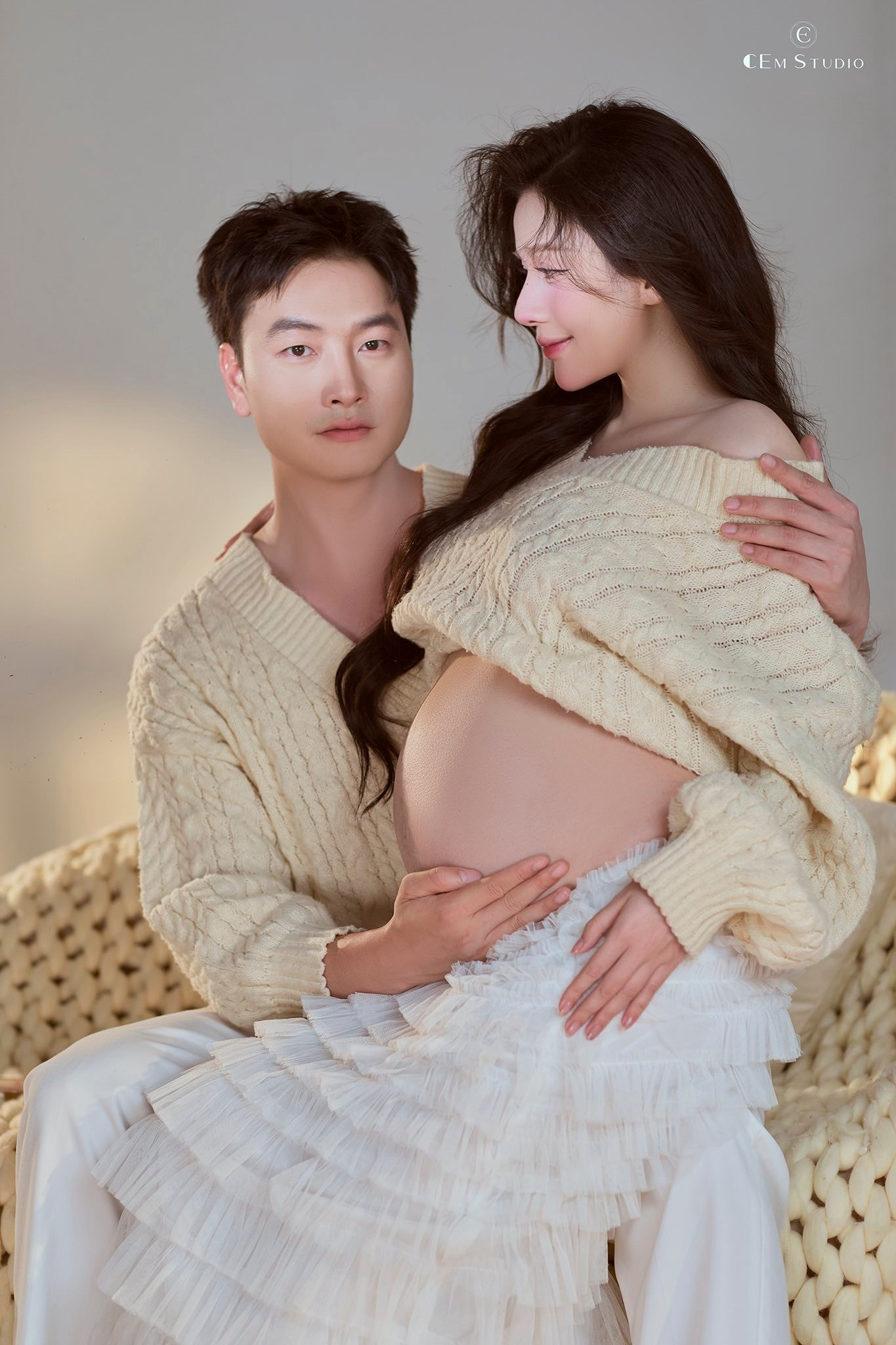 Nam thần VFC Trọng Lân đón con đầu lòng