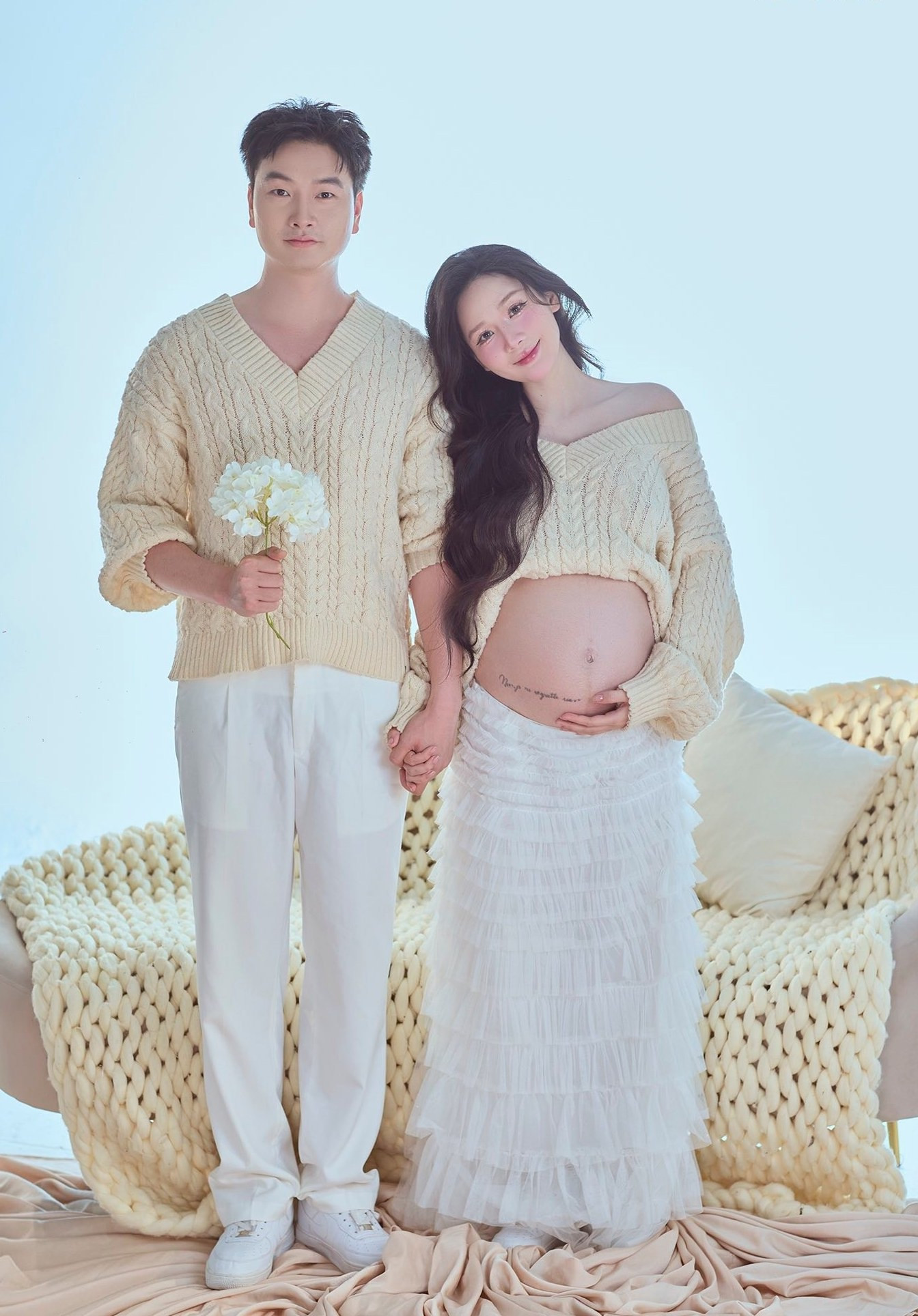 Nam thần VFC Trọng Lân đón con đầu lòng