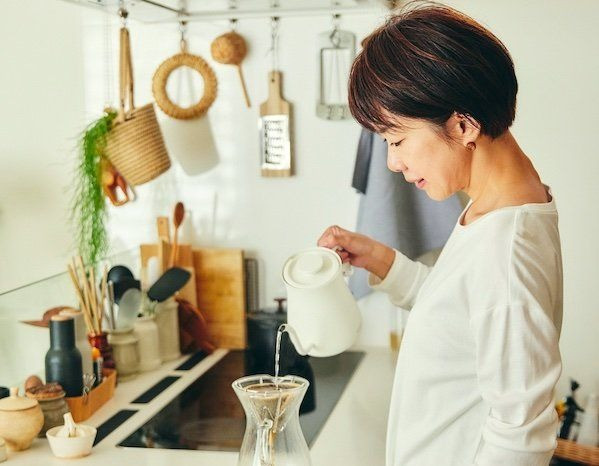 Nghỉ hưu, thắt lưng buộc bụng để chu cấp con trai: Một cơn bạo bệnh khiến tôi tỉnh ngộ- Ảnh 1.