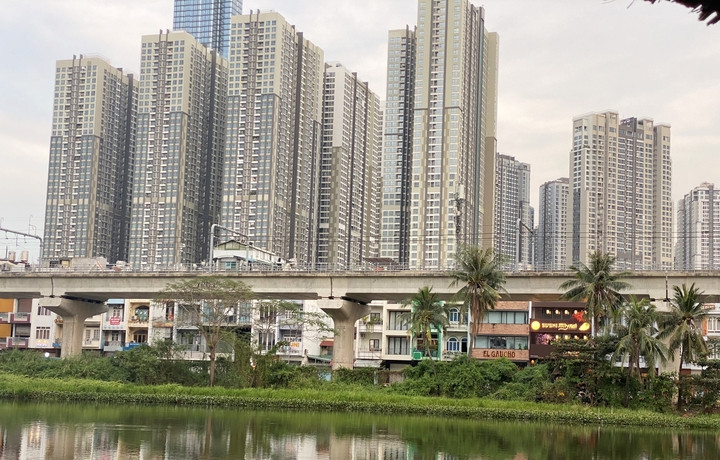 Giá nhà tại TP.HCM liên tục lập đỉnh mới trong những năm qua. (Ảnh: Đại Việt)