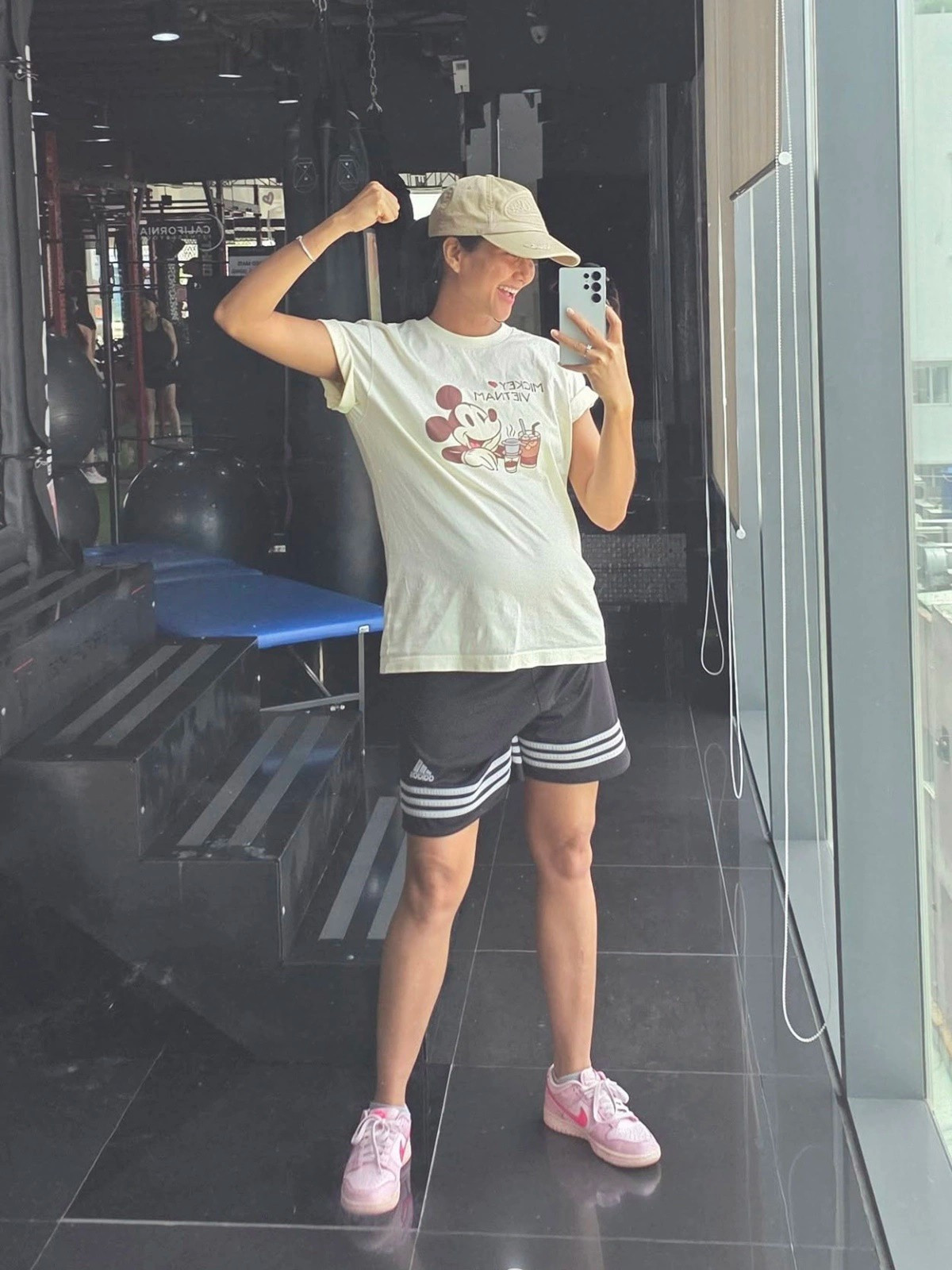 Cận ngày sinh nở HHen Niê tiết lộ