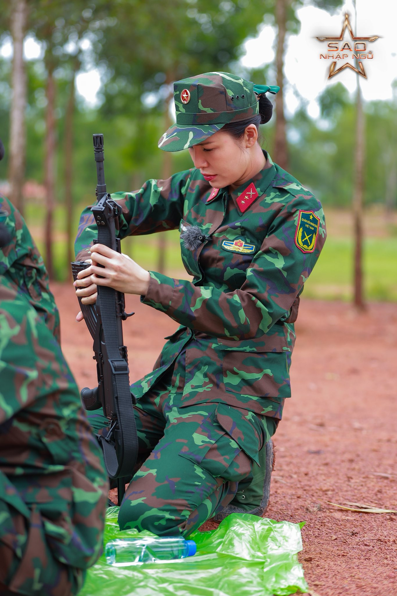 Gu thời trang biến hóa của siêu mẫu Minh Tú- Ảnh 2.