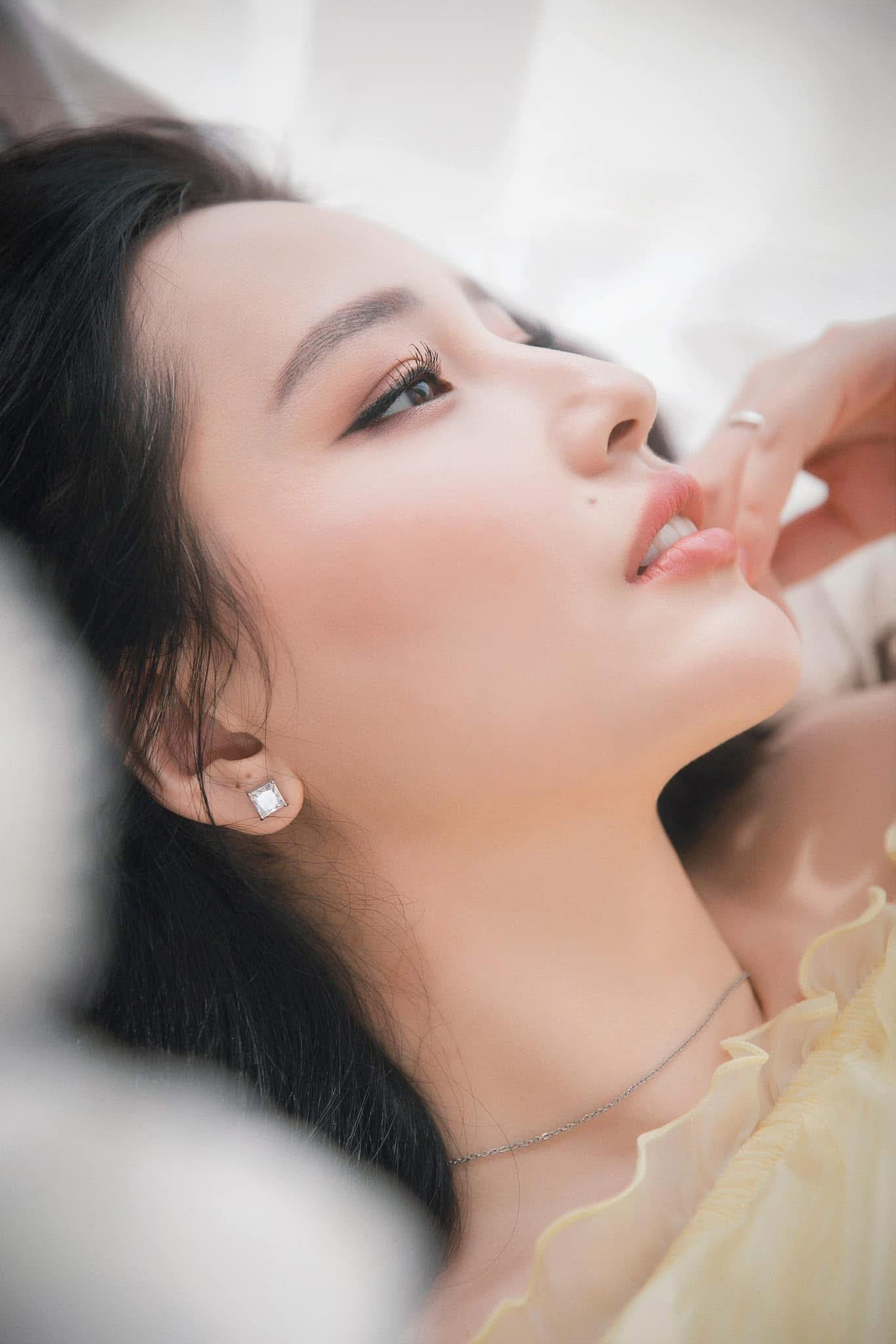 Làn da khỏe đẹp ở tuổi U40 của Hoa hậu Mai Phương Thúy - Ảnh 4.