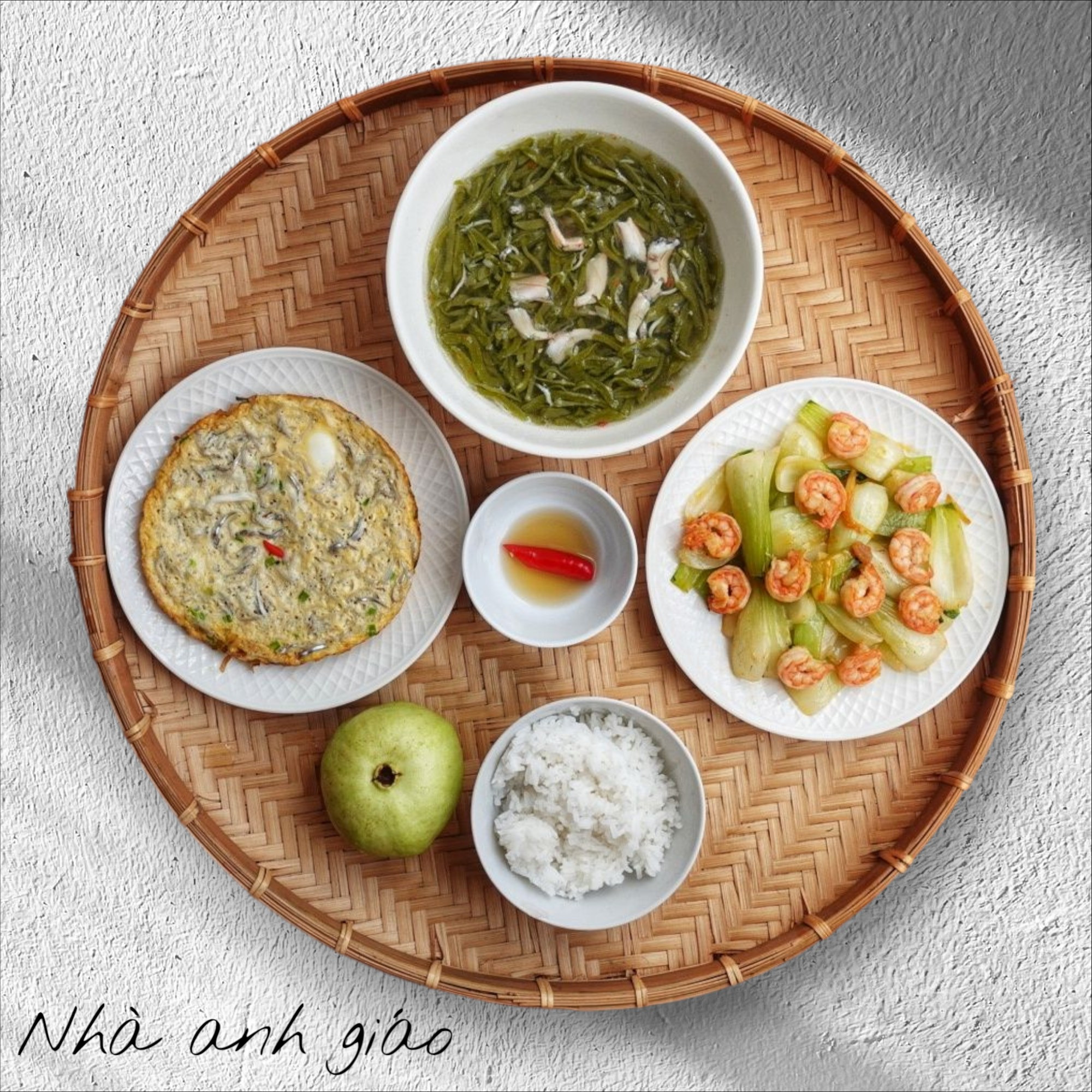 Những mâm cơm của thầy giáo 9X độc thân ở Đà Lạt: Đẹp mê mẩn, ngon 'nhức nách' khiến dân mạng trầm trồ- Ảnh 14.