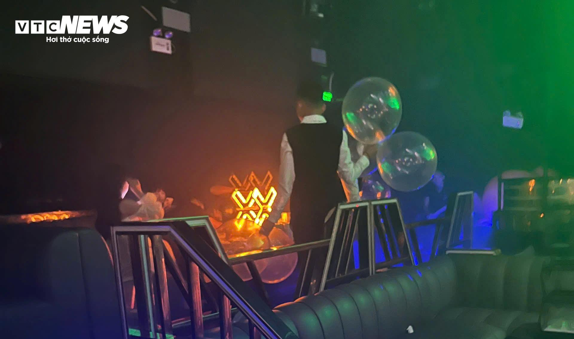 Nhan nhản bóng cười, shisha trong quán bar ở vùng biên Quảng Ninh - 9