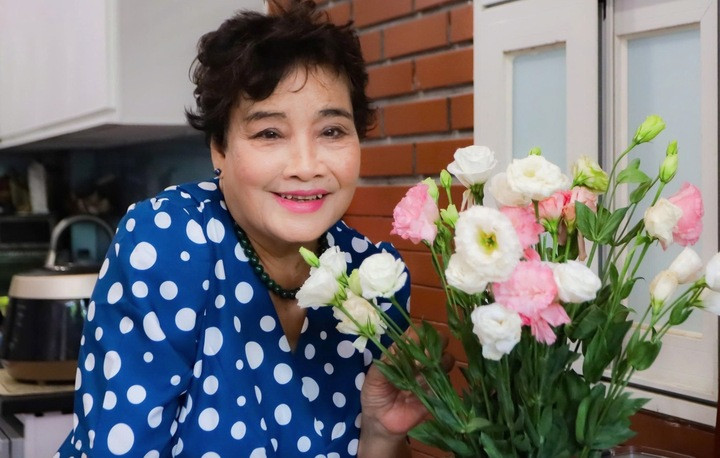 NSND Thanh Tú sống bình yên bên các con ở tuổi 81.