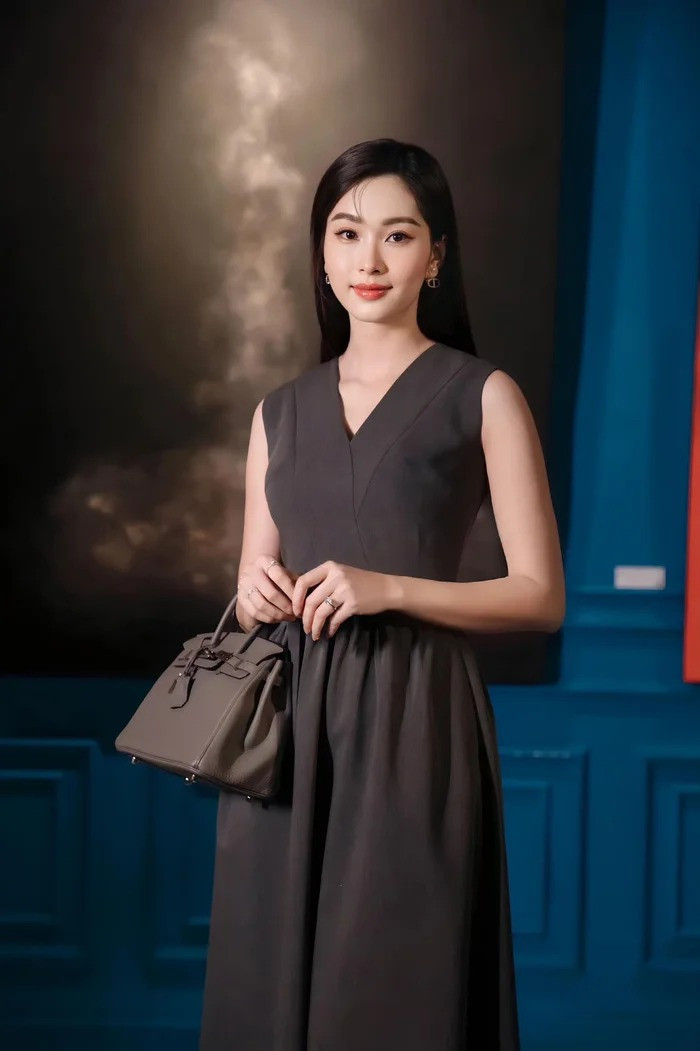 Lóa mắt tủ Hermès tiền tỷ của Đặng Thu Thảo sau khi lấy chồng đại gia