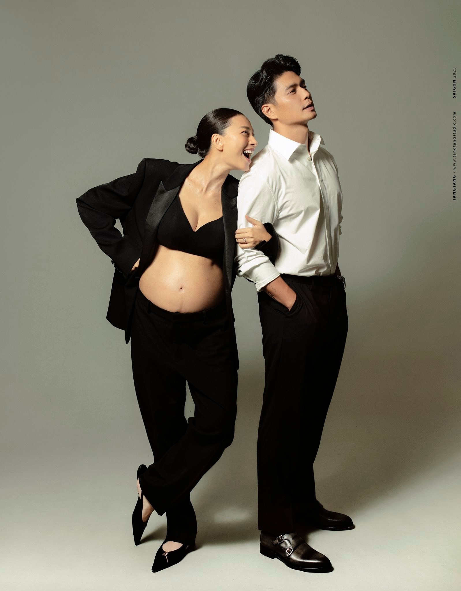 Ngô Thanh Vân khoe bụng bầu 9 tháng chuẩn bị cho ngày sinh nở