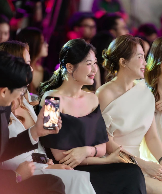 Thực hư chuyện diễn viên Huy Khánh yêu lại vợ cũ? - Ảnh 4.