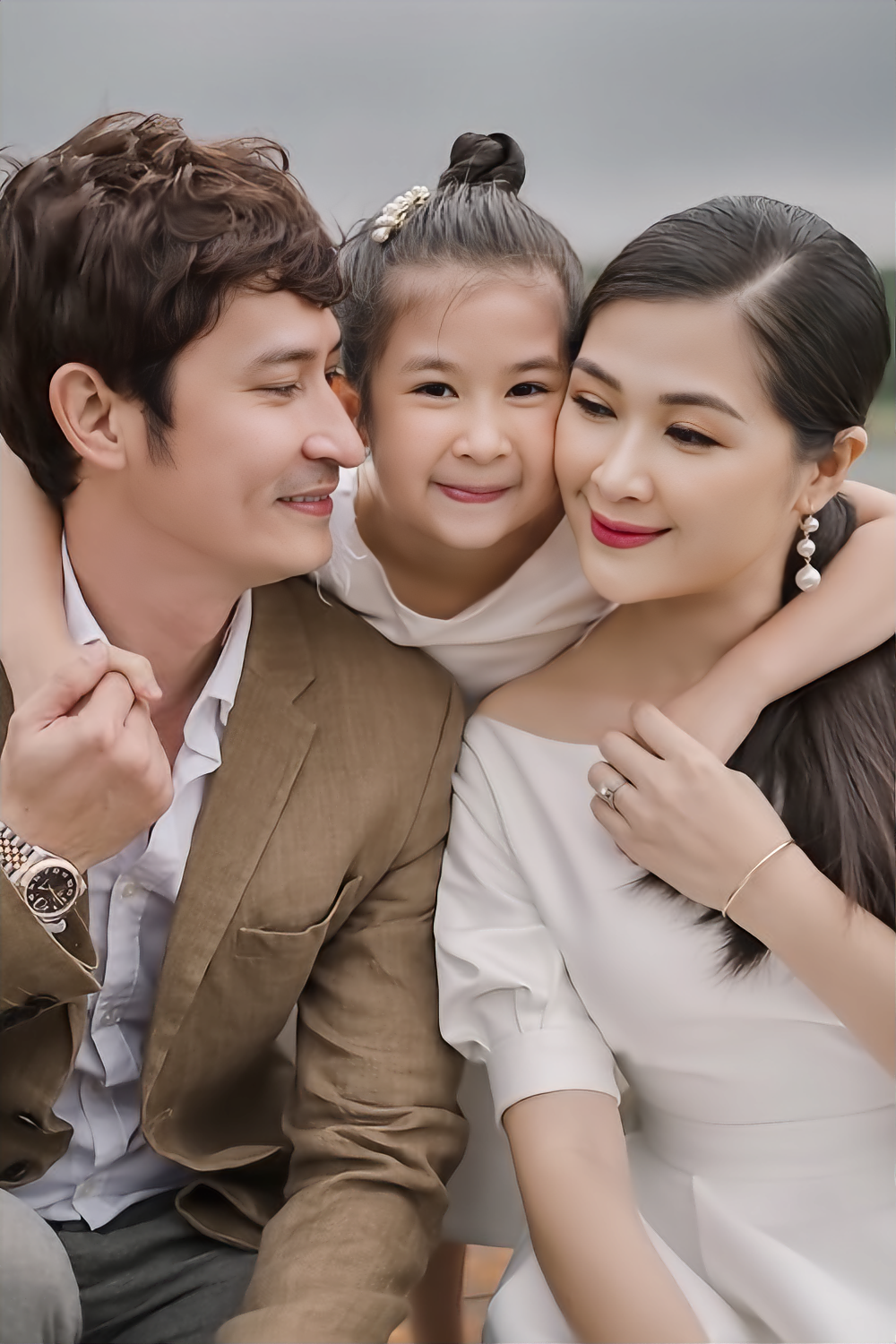 Thực hư chuyện diễn viên Huy Khánh yêu lại vợ cũ? - Ảnh 1.