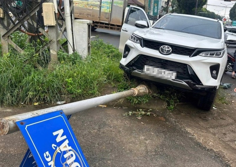 Tài xế bất tỉnh 1.jpg