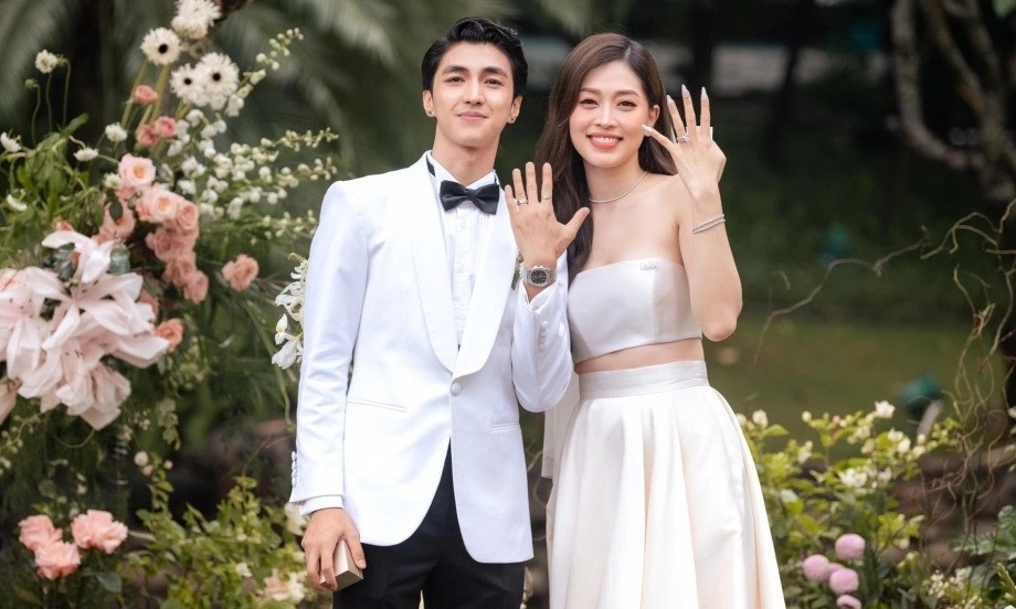 Á hậu Phương Nga lộ vòng hai lùm xùm nghi vấn đang mang thai