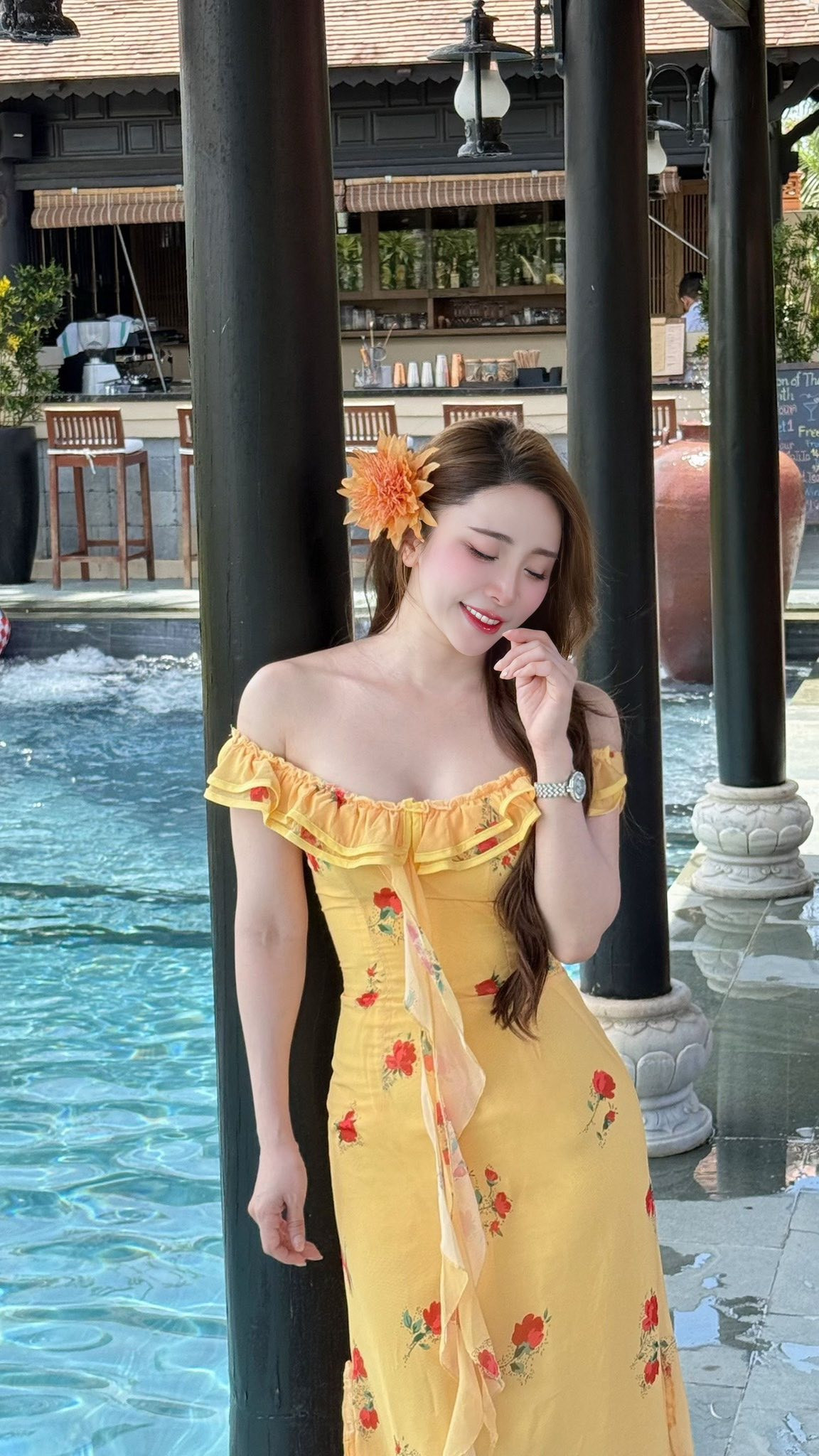Quỳnh Nga phô diễn bikini 'bỏng mắt', nhan sắc U40 khiến người hâm mộ ngỡ ngàng- Ảnh 11.