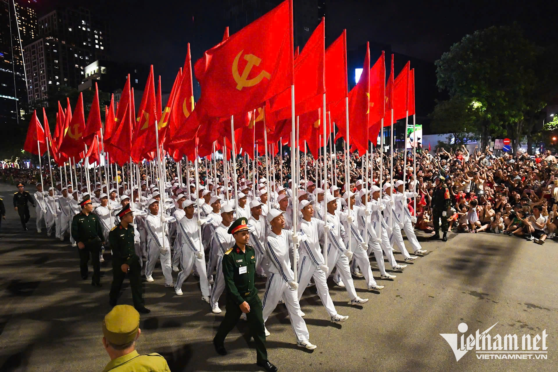 W-hung vuong 6.jpg