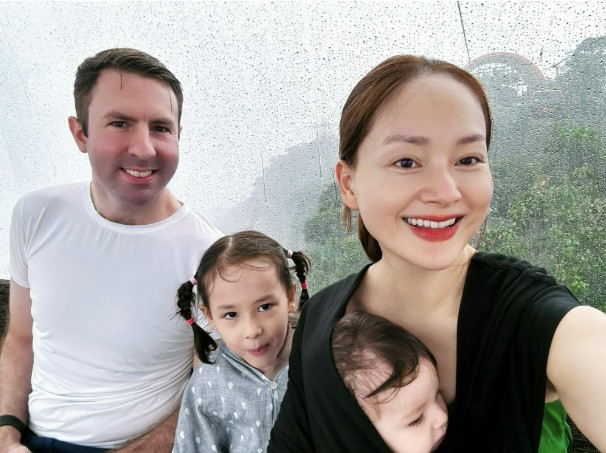 Sau ồn ào ly hôn chồng Tây Lan Phương lần đầu để lộ vóc dáng thật gây sốc