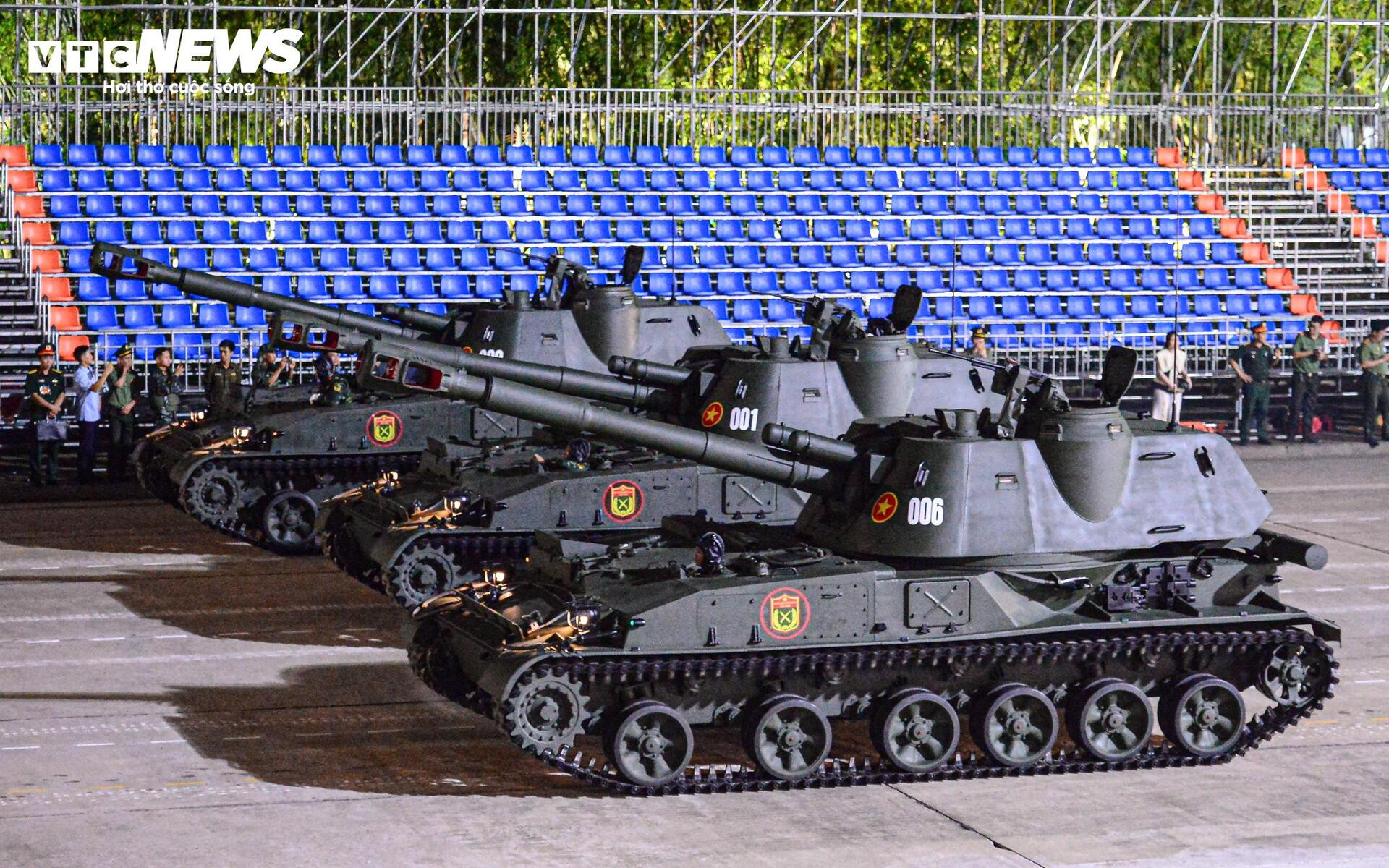 Tên lửa, UAV 'Made in Vietnam' phô diễn sức mạnh tại Quảng trường Ba Đình - 10