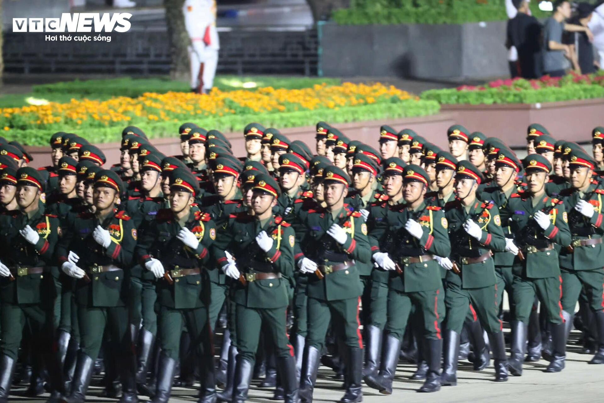 Toàn cảnh buổi tổng hợp luyện A80 lần đầu tiên tại Quảng trường Ba Đình - 10