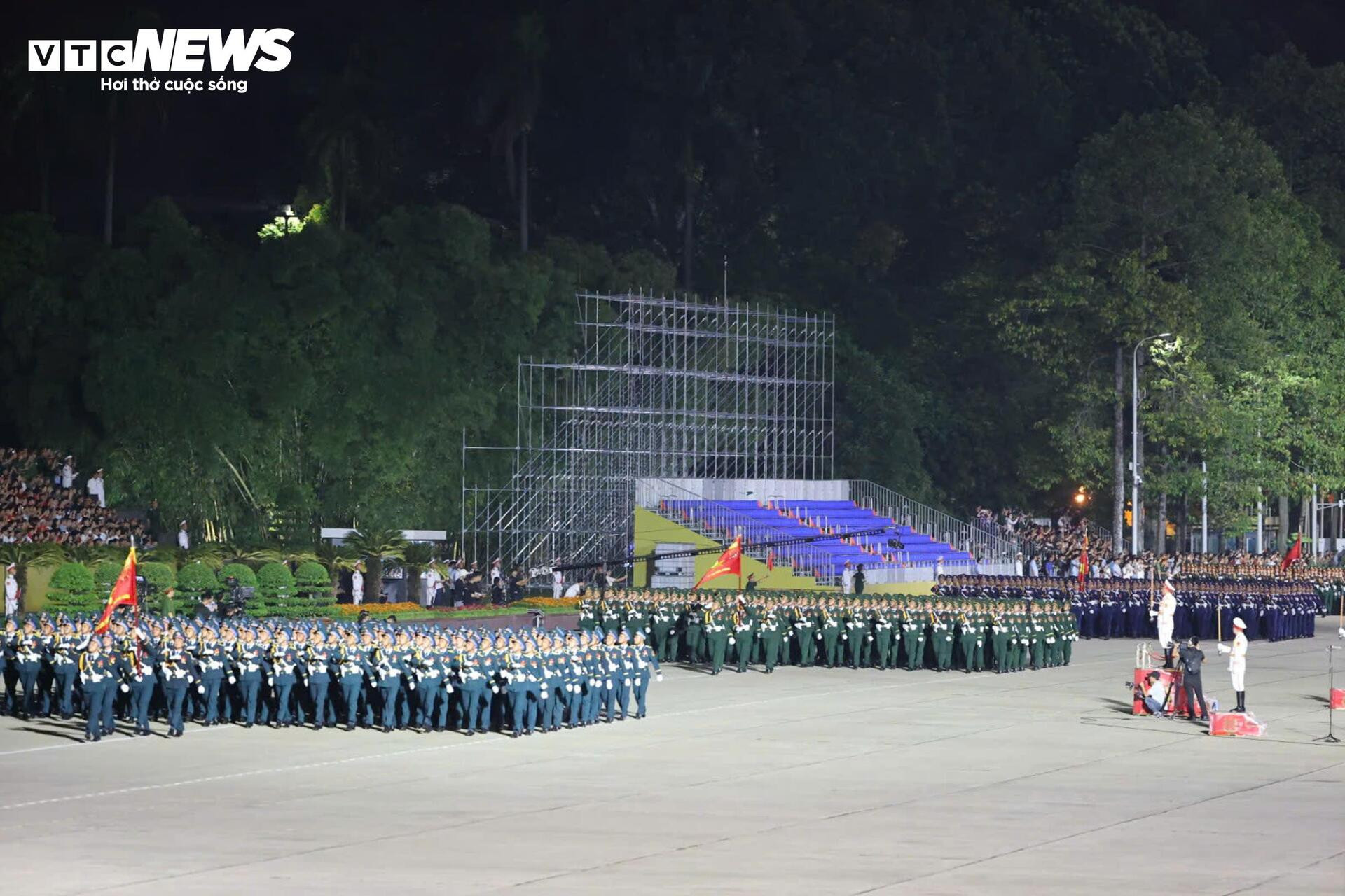 Toàn cảnh buổi tổng hợp luyện A80 lần đầu tiên tại Quảng trường Ba Đình - 12