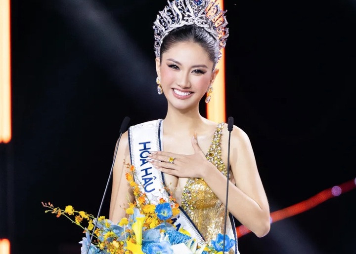 Hoa hậu Phương Linh là đại diện Việt Nam tại Miss Cosmo 2025.