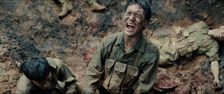 Nhật Hoàng gây ấn tượng trong