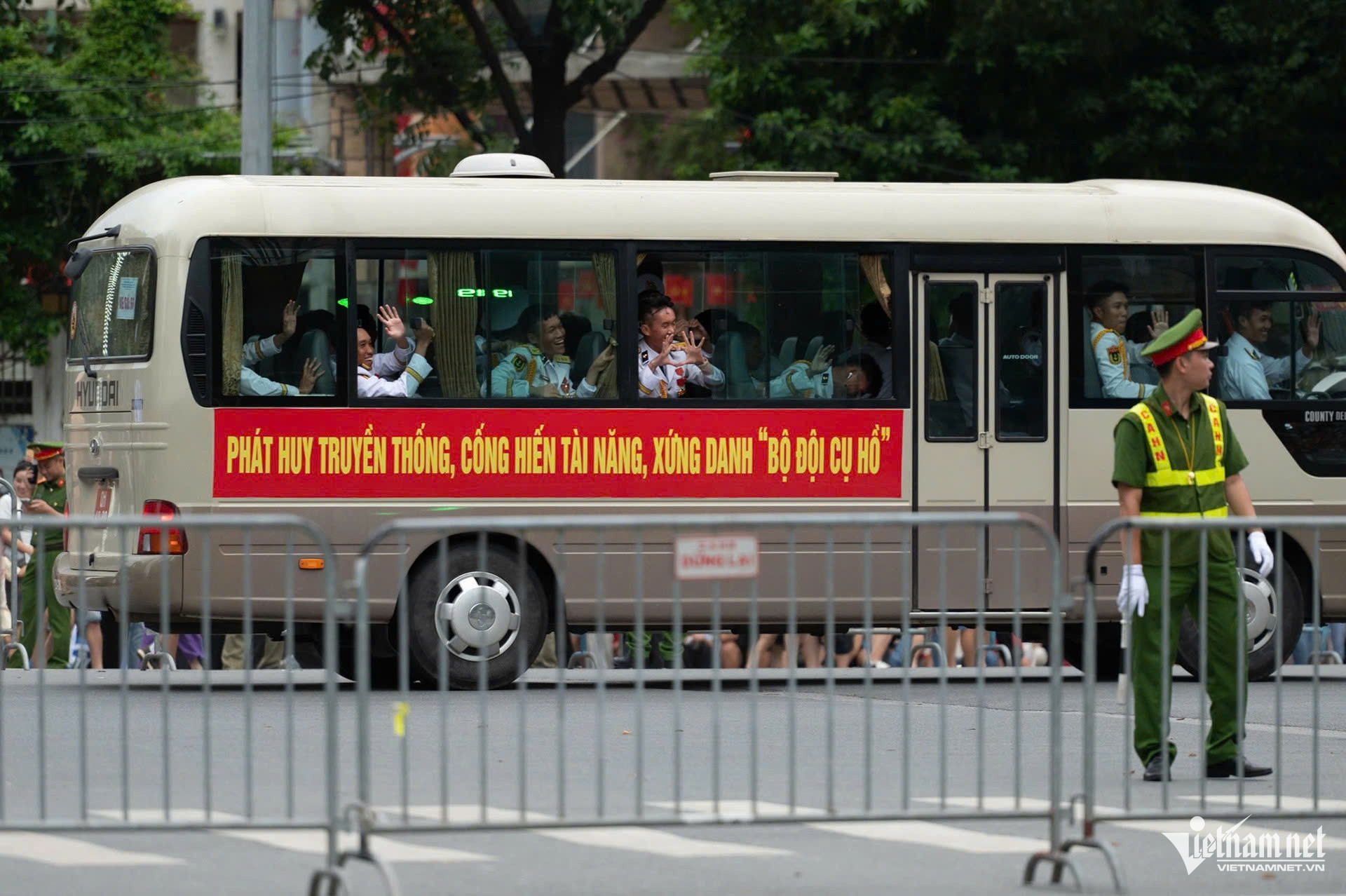 W-chien si 2.jpg