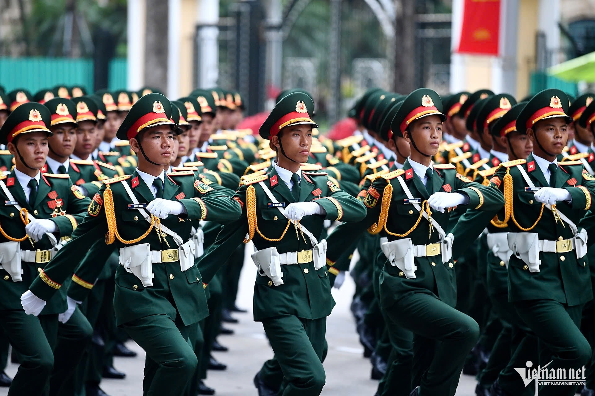 W-lục quân.jpg