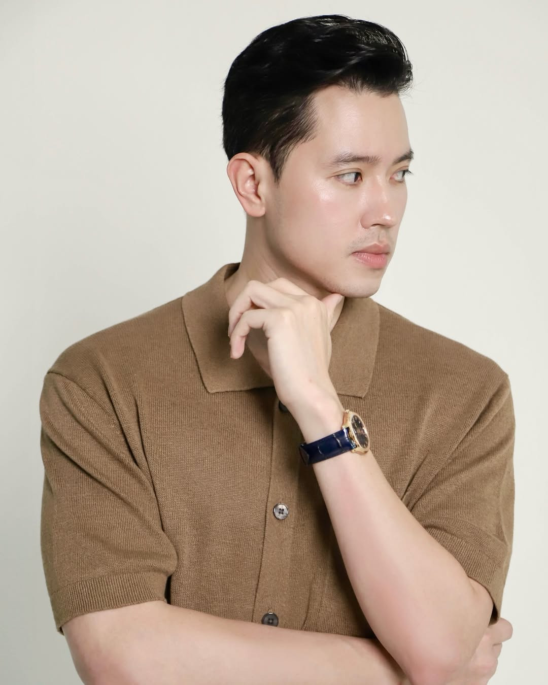 Cuộc sống thay đổi chóng mặt của cơ trưởng Nguyễn Quang Đạt sau khi lấy vợ phú bà