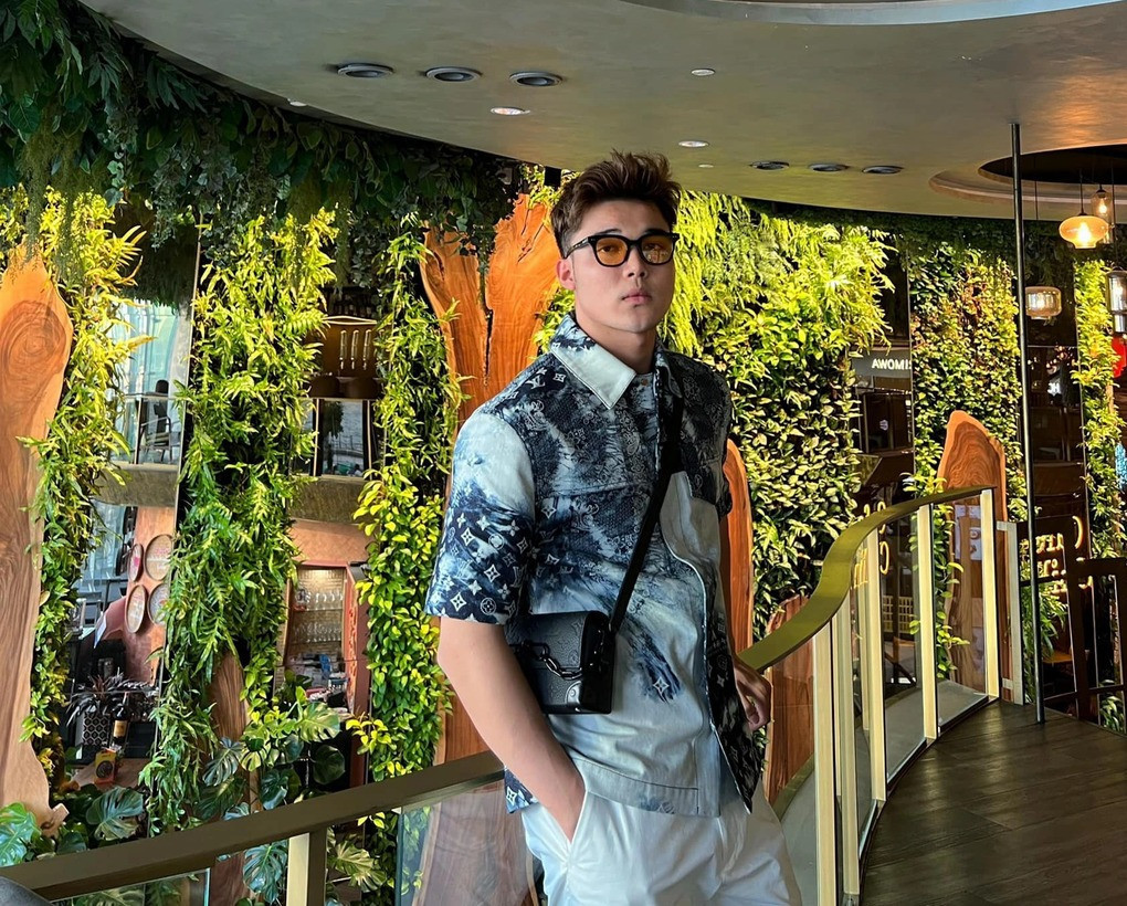 Phản ứng khó tin của em trai Hòa Minzy sau phát ngôn gây tranh cãi về chị gái