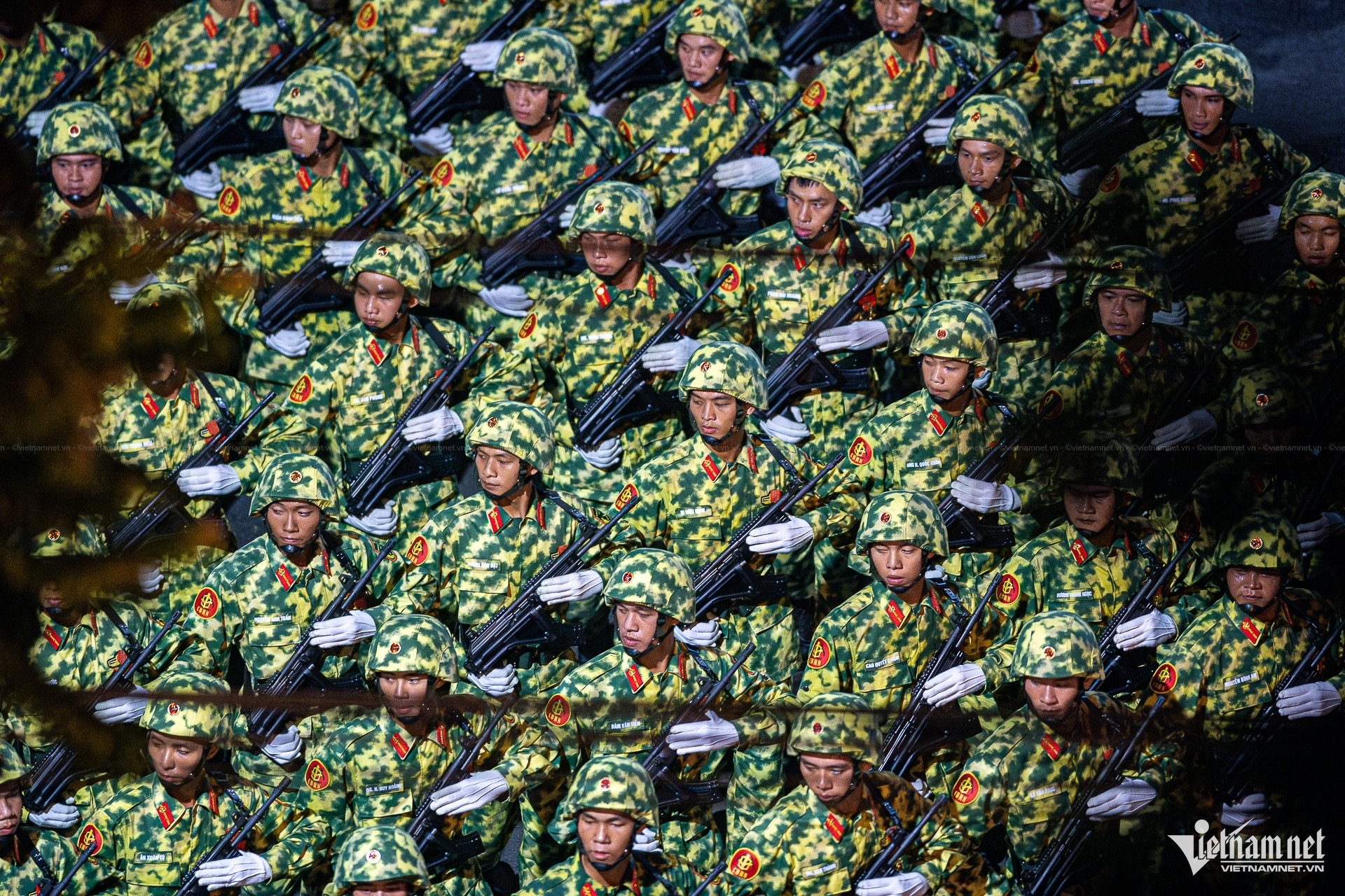 W-xetang_tenlua_dieubinh_80namquockhanh (33 of 72).jpg