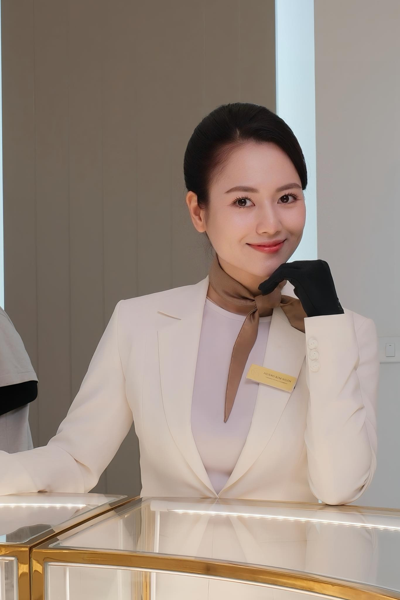 Nữ diễn viên 'gây thương nhớ' mỗi khi xuất hiện trong 'Gió ngang khoảng trời xanh' là ai?- Ảnh 8.