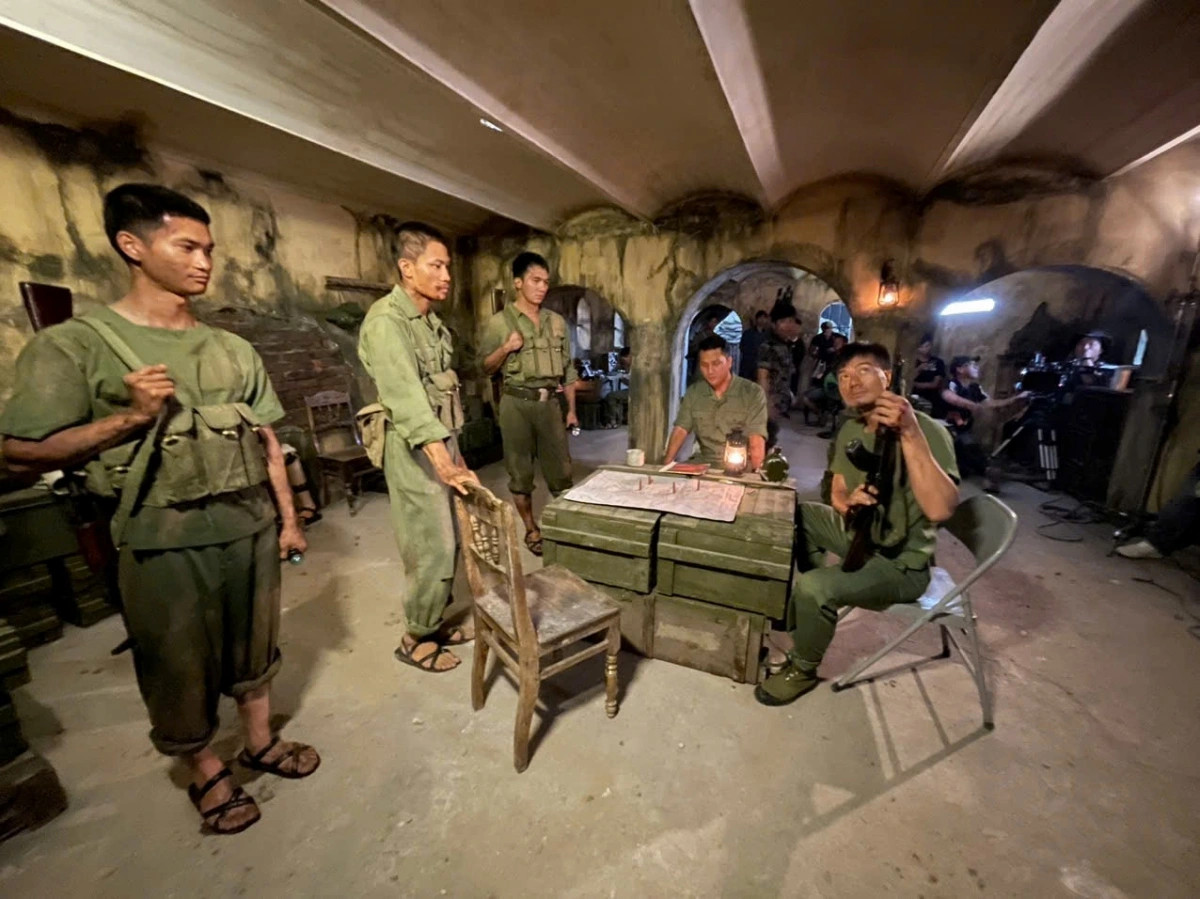 Dang sau canh cua chan am anh trong mua do su that khien ai cung nghen long hinh anh 2