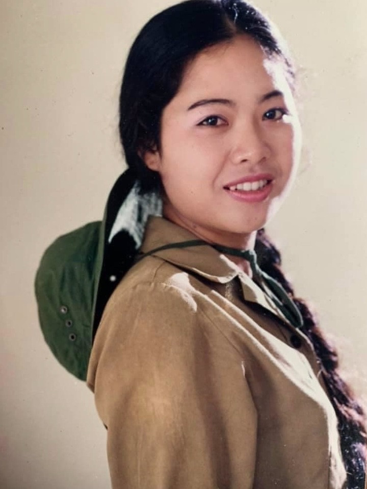 Thúy Hường khi đóng