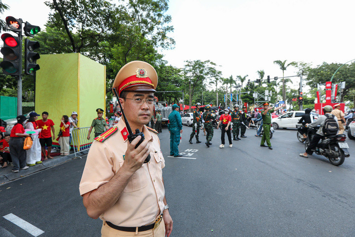 Thời gian cấm đường để chuẩn bị cho sơ duyệt diễu binh, diễu hành sẽ sớm hơn 5 tiếng so với thông báo trước đó.